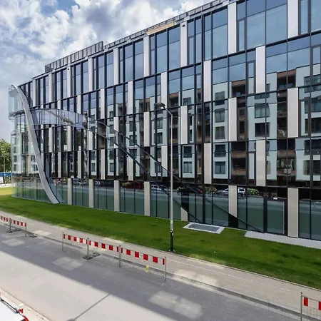 Szálloda Lokum Salsa With Balcony & Parking Cracow By Renters