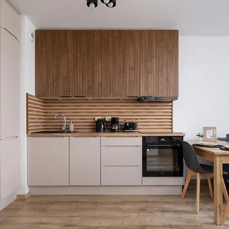 Lokum Salsa With Balcony & Parking Cracow By Renters *