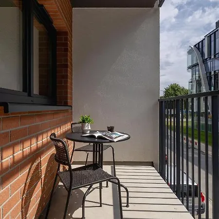 Hotell Lokum Salsa With Balcony & Parking Cracow By Renters *