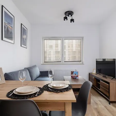 Lokum Salsa With Balcony & Parking Cracow By Renters