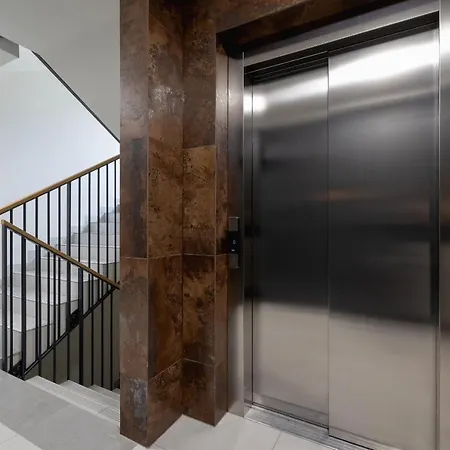 Hotel Lokum Salsa With Balcony & Parking Cracow By Renters